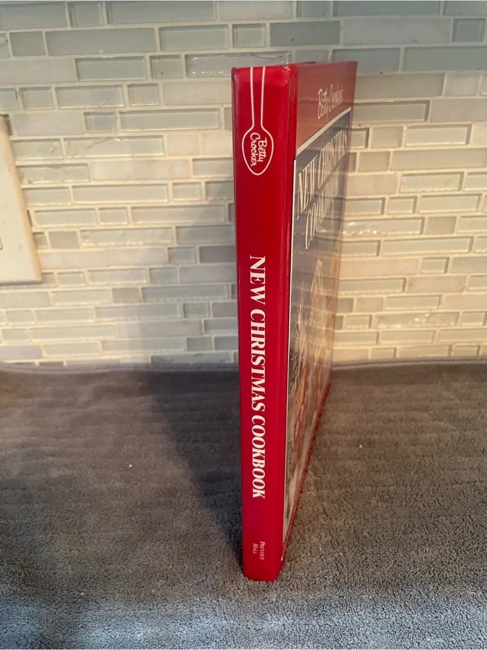 Betty Crocker's New Christmas Cookbook by Betty Crocker - 1993 Over 300 Pages